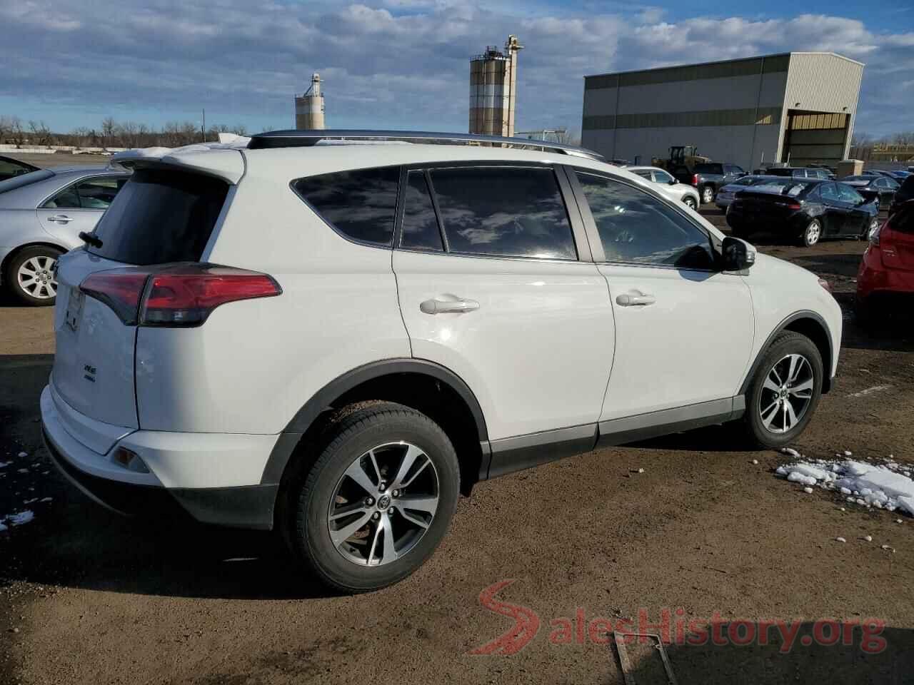 JTMRFREV7HJ715653 2017 TOYOTA RAV4