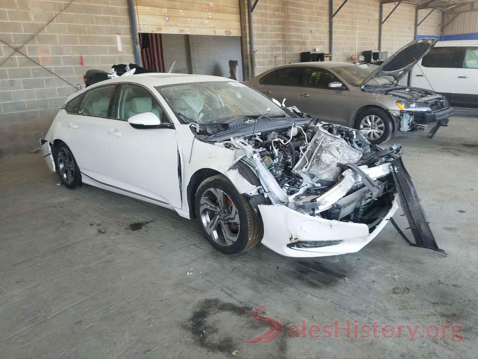 1HGCV1F52JA066070 2018 HONDA ACCORD