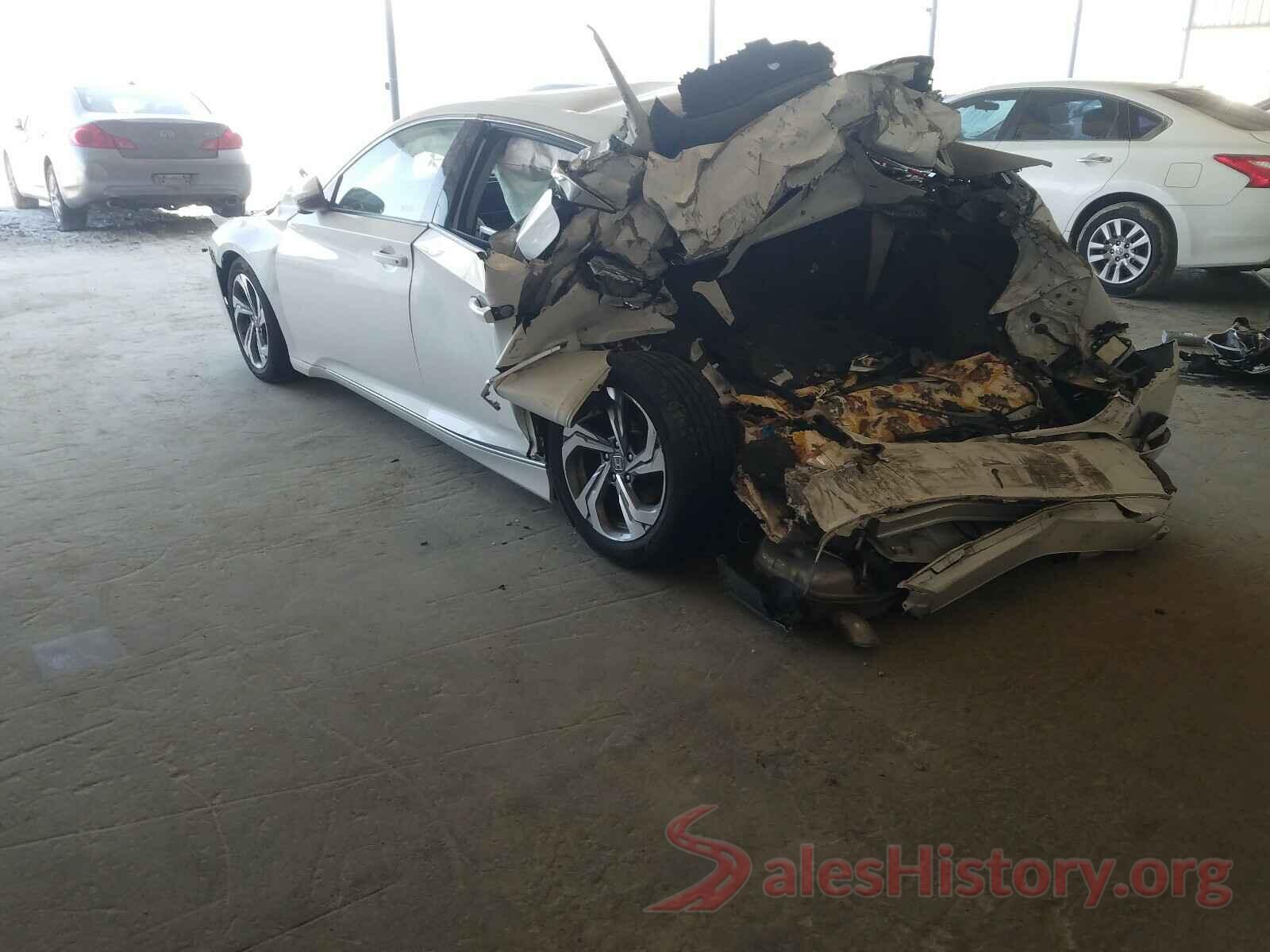 1HGCV1F52JA066070 2018 HONDA ACCORD