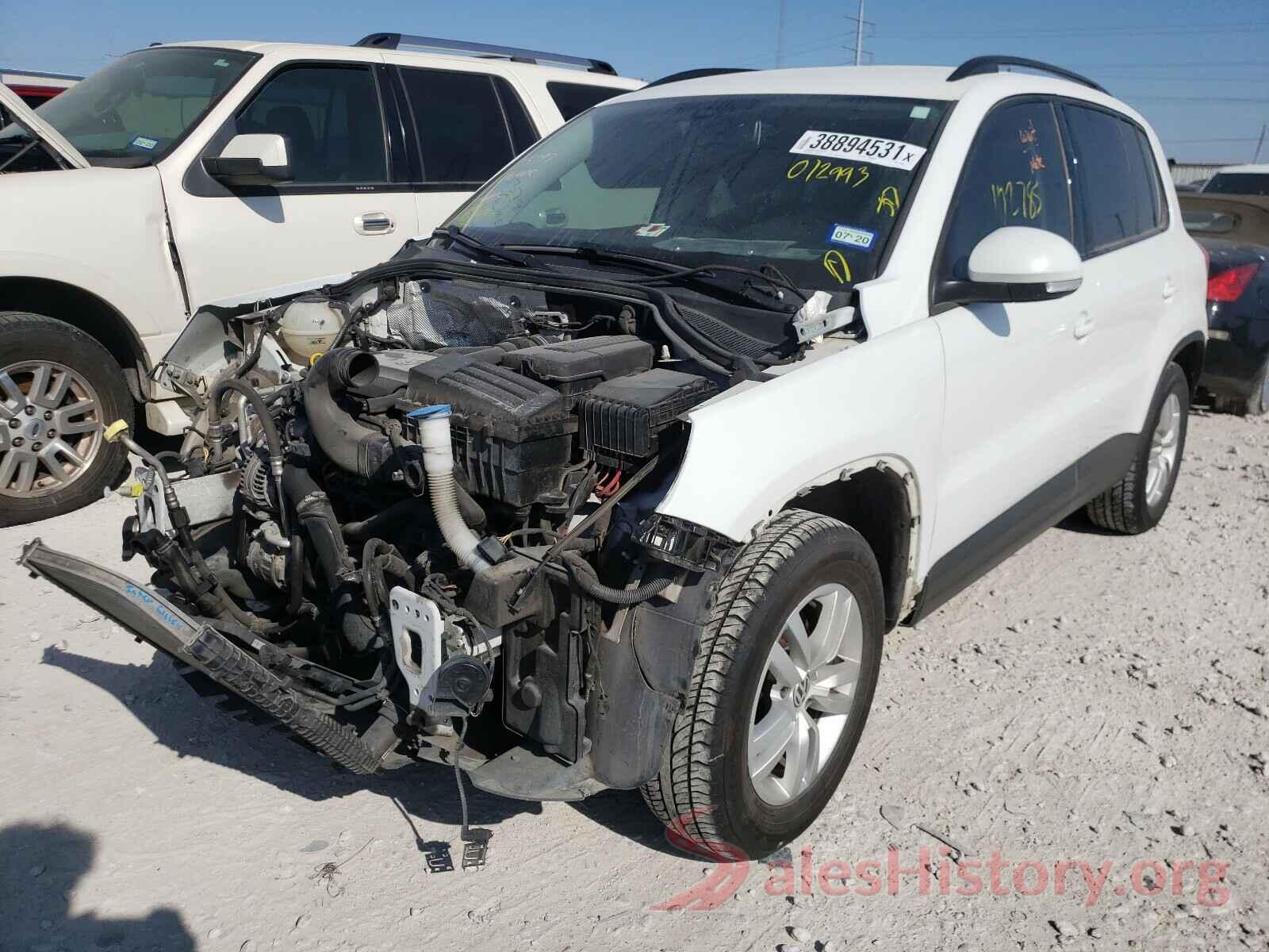 WVGBV7AX3HK012993 2017 VOLKSWAGEN TIGUAN