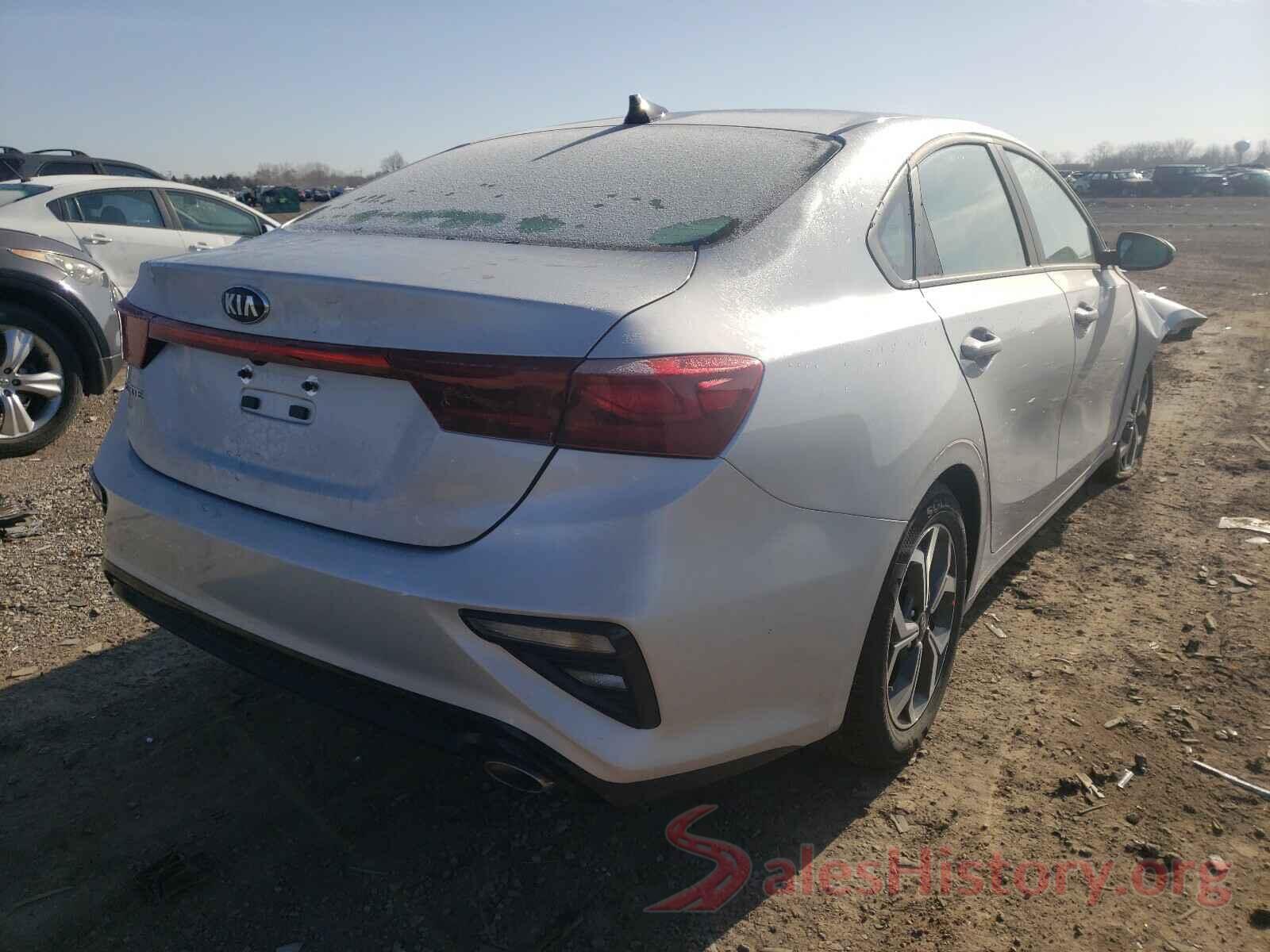 3KPF24AD9ME327765 2021 KIA FORTE