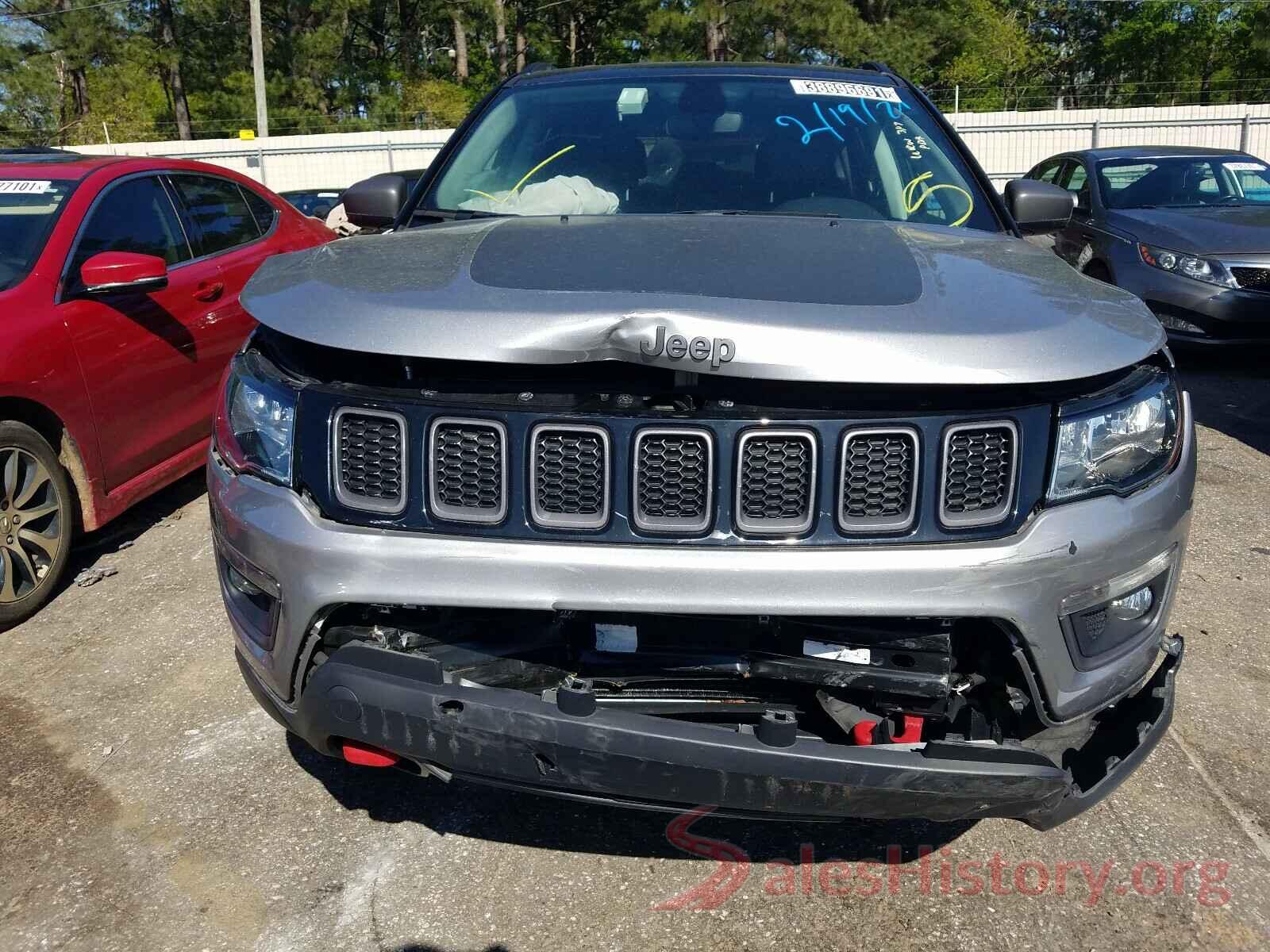 3C4NJDDB3JT451420 2018 JEEP COMPASS