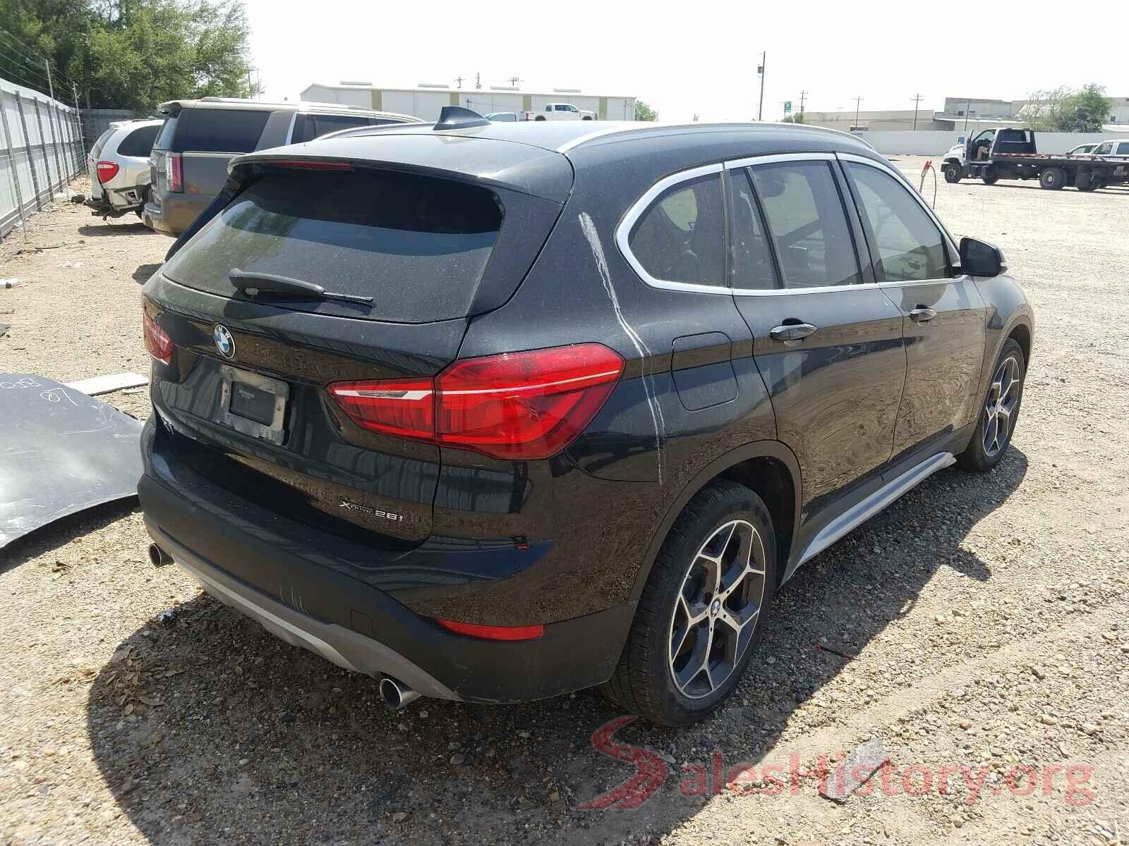 WBXHT3C36J5L32923 2018 BMW X1