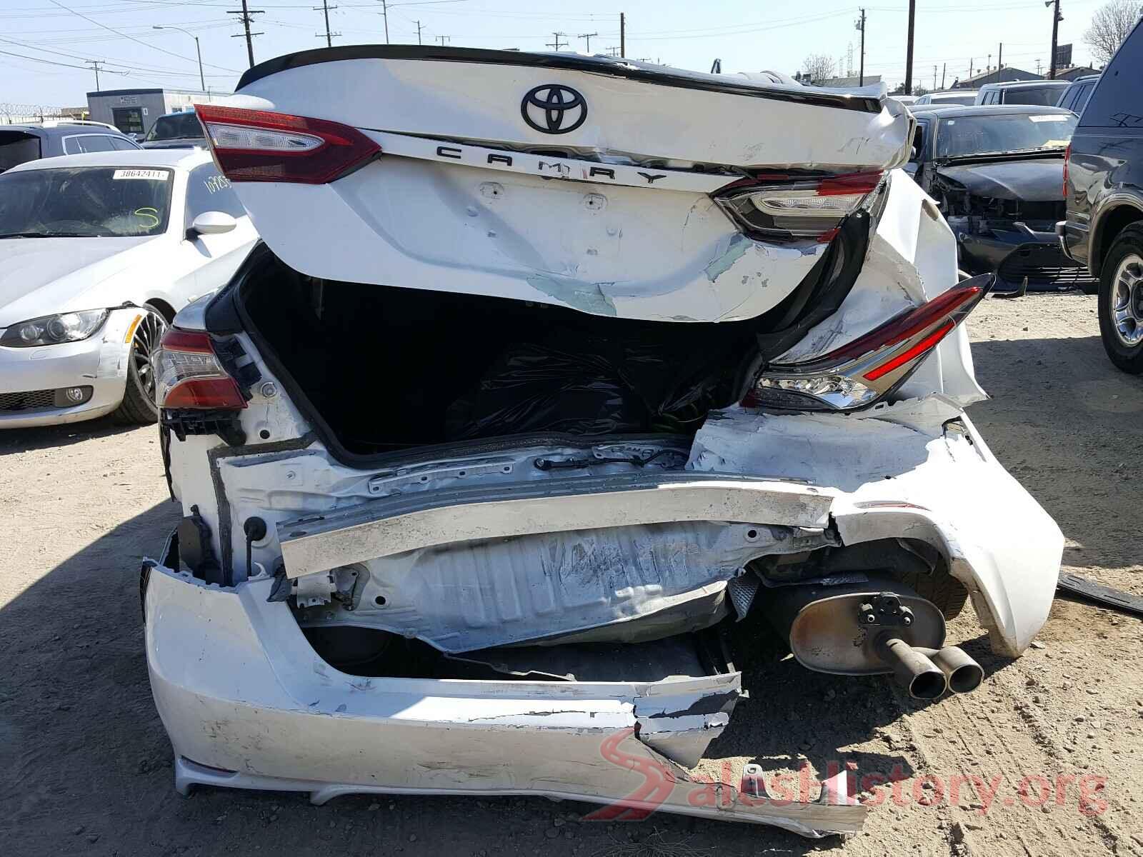 4T1B61HK2KU735623 2019 TOYOTA CAMRY