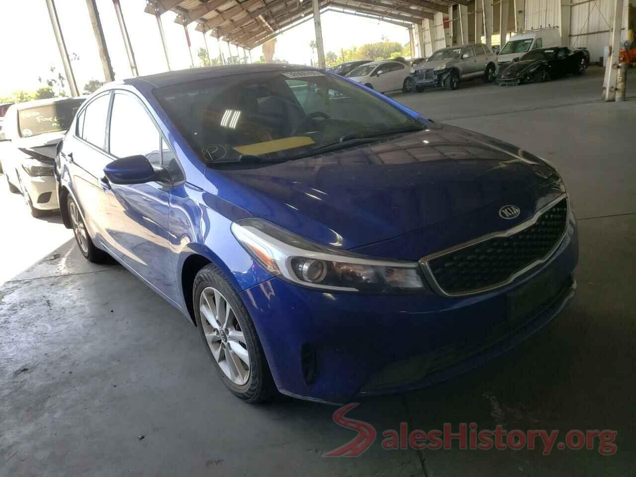 3KPFL4A7XHE051884 2017 KIA FORTE