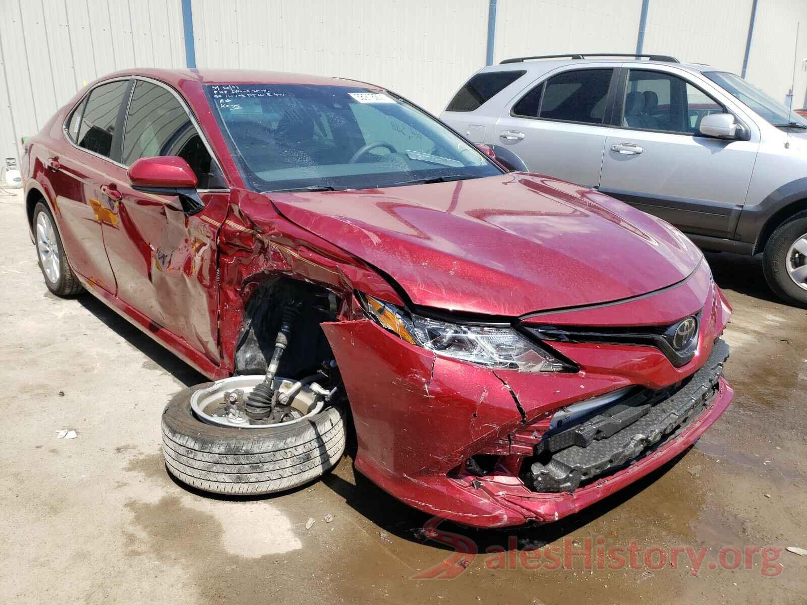 4T1B11HK4JU592848 2018 TOYOTA CAMRY