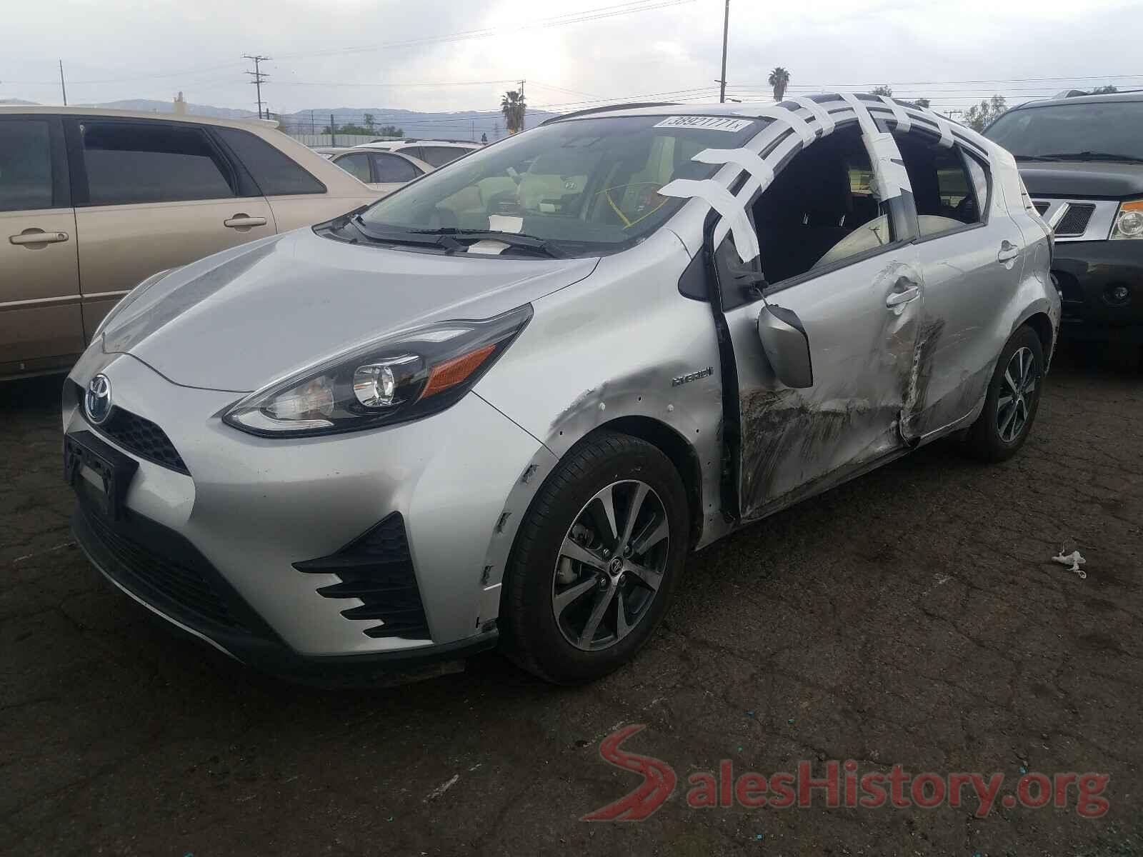 JTDKDTB39J1612585 2018 TOYOTA PRIUS