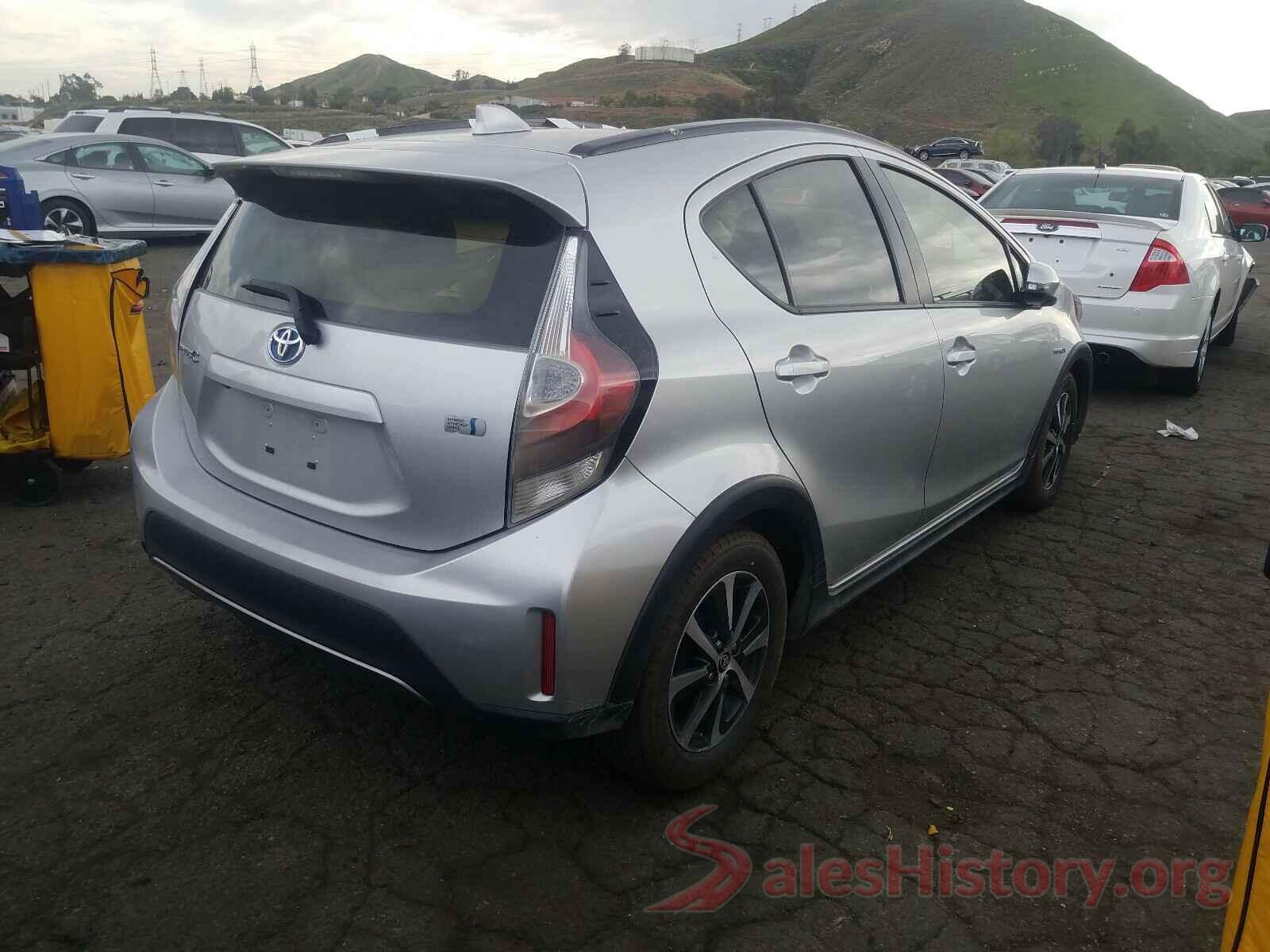 JTDKDTB39J1612585 2018 TOYOTA PRIUS