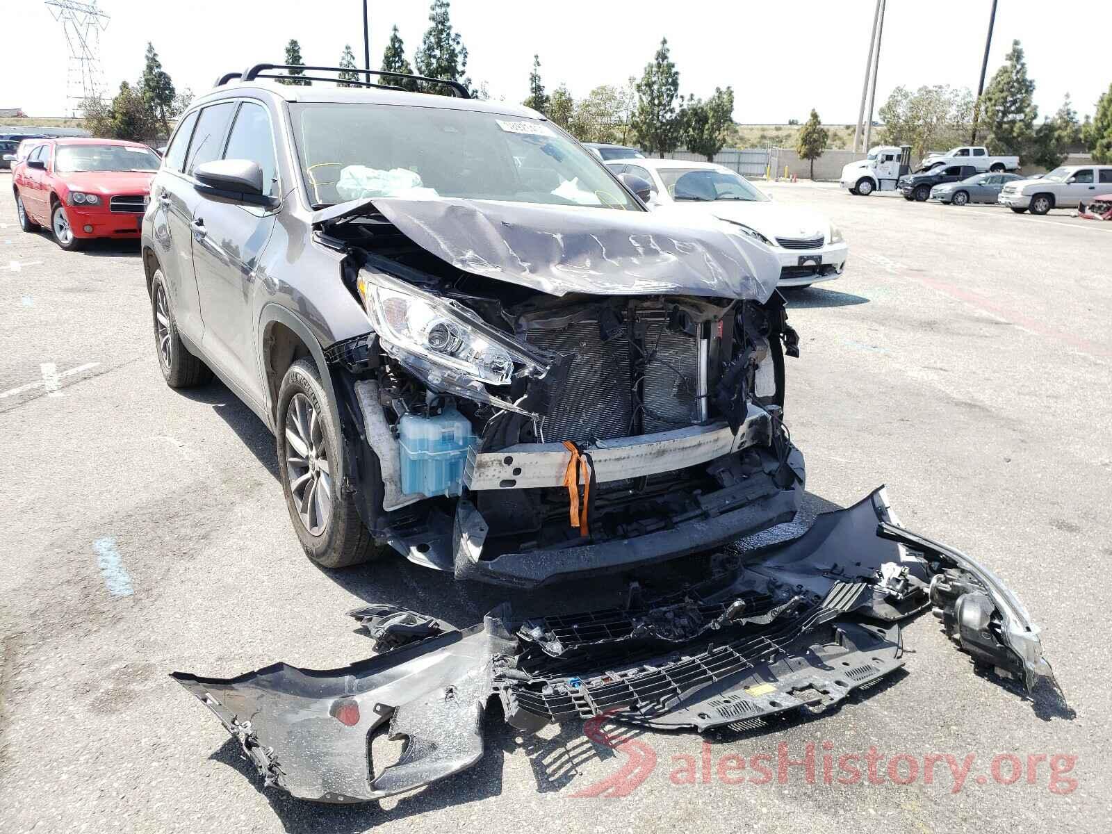 5TDKZRFH7KS551784 2019 TOYOTA HIGHLANDER