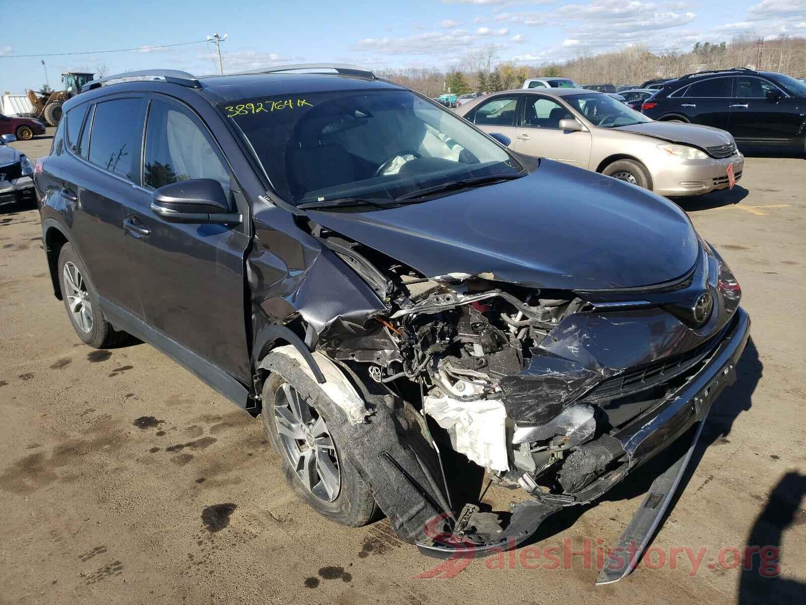 JTMRFREV7JJ725685 2018 TOYOTA RAV4