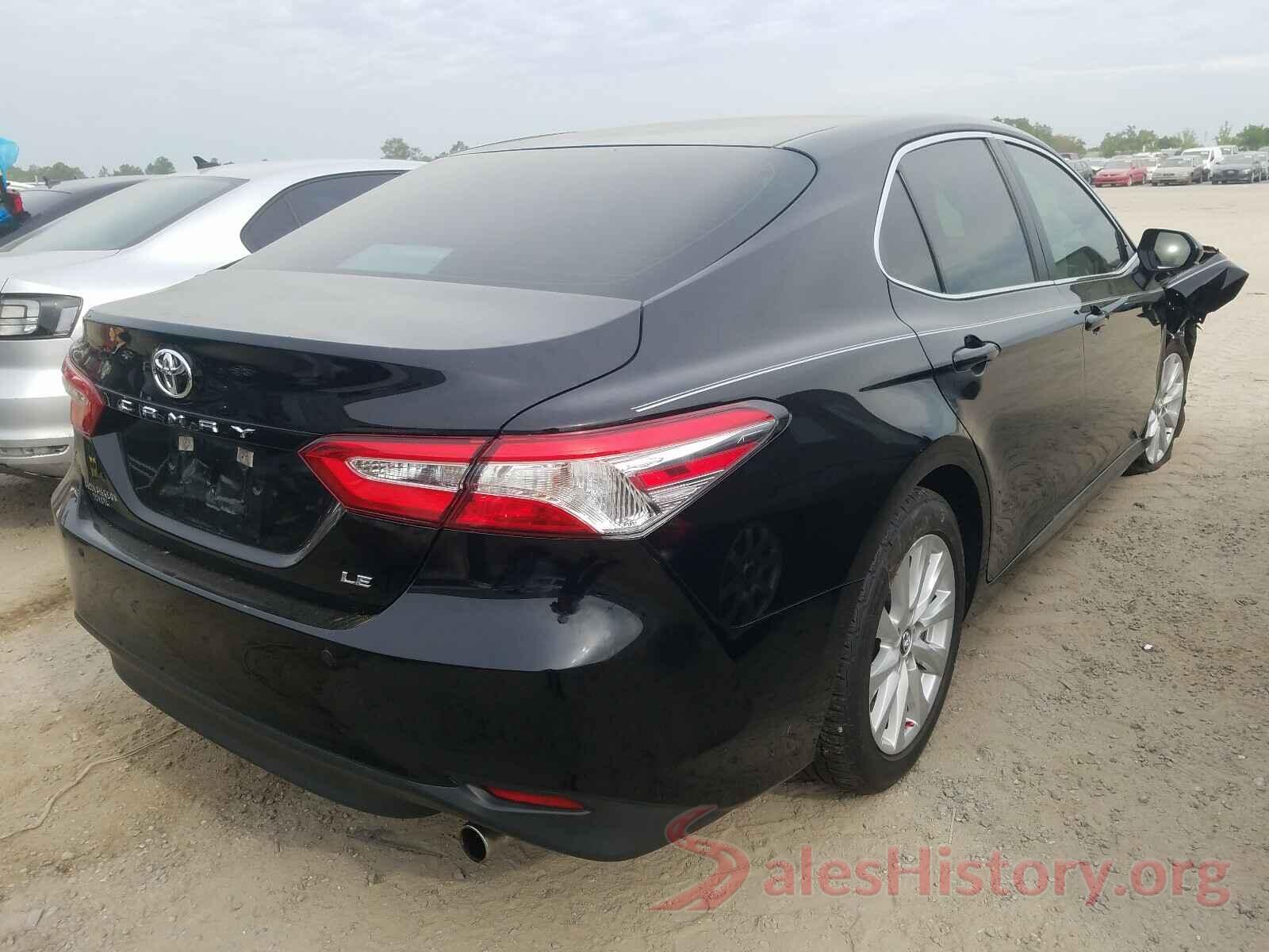 4T1B11HK3JU633325 2018 TOYOTA CAMRY