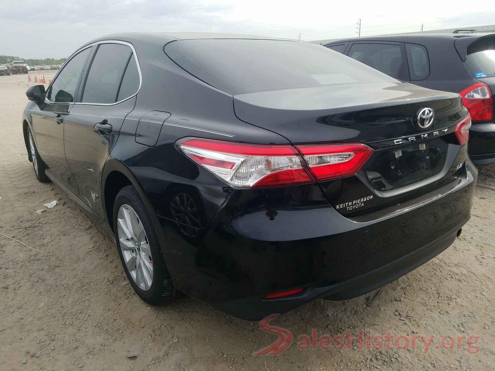 4T1B11HK3JU633325 2018 TOYOTA CAMRY