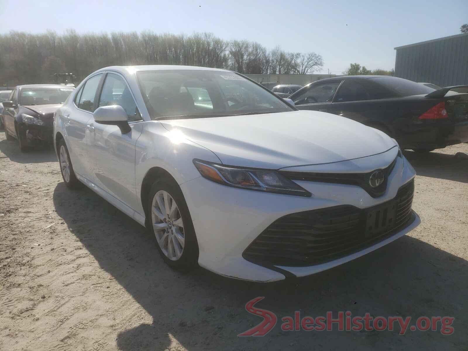 4T1B11HK2KU770581 2019 TOYOTA CAMRY