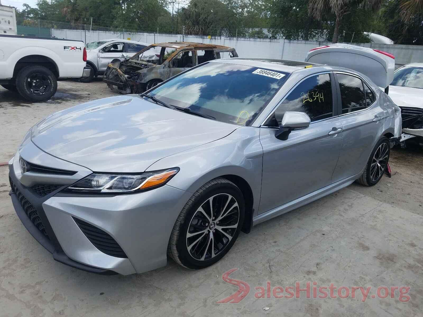 4T1B11HKXJU662062 2018 TOYOTA CAMRY