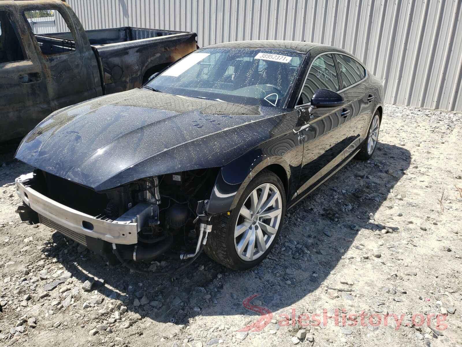 WAUBNCF59JA010663 2018 AUDI A5