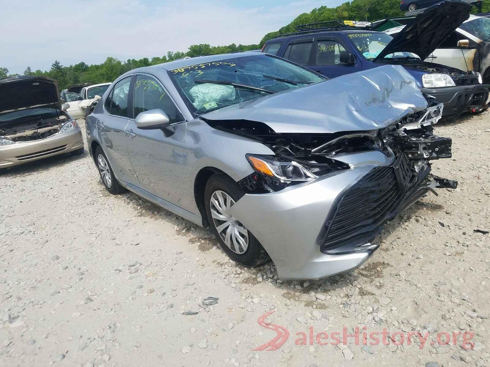 4T1B11HK4JU613410 2018 TOYOTA CAMRY