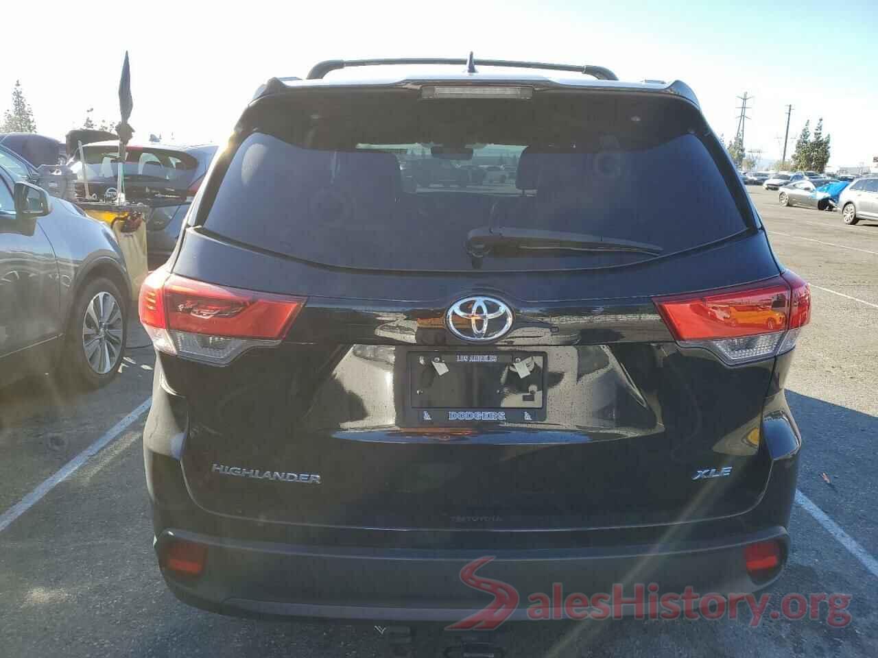 5TDKZRFHXKS343611 2019 TOYOTA HIGHLANDER