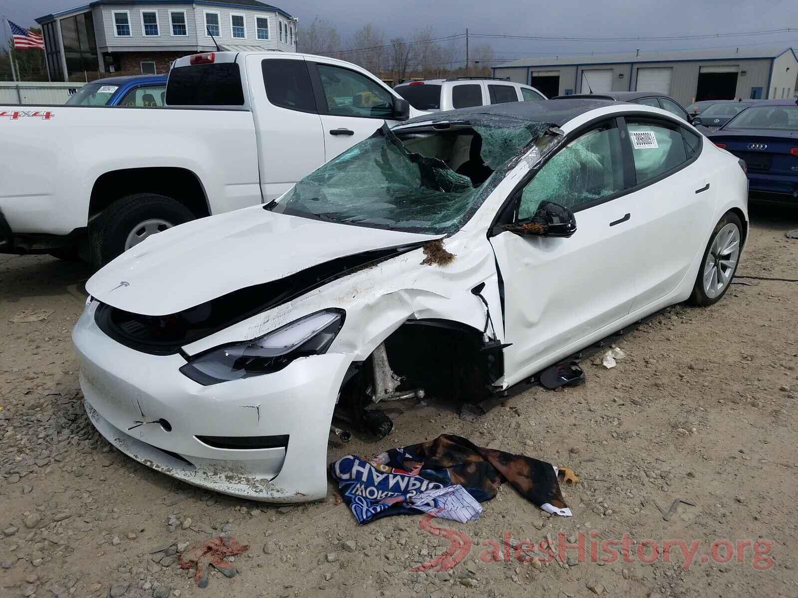 5YJ3E1EB0MF906817 2021 TESLA MODEL 3