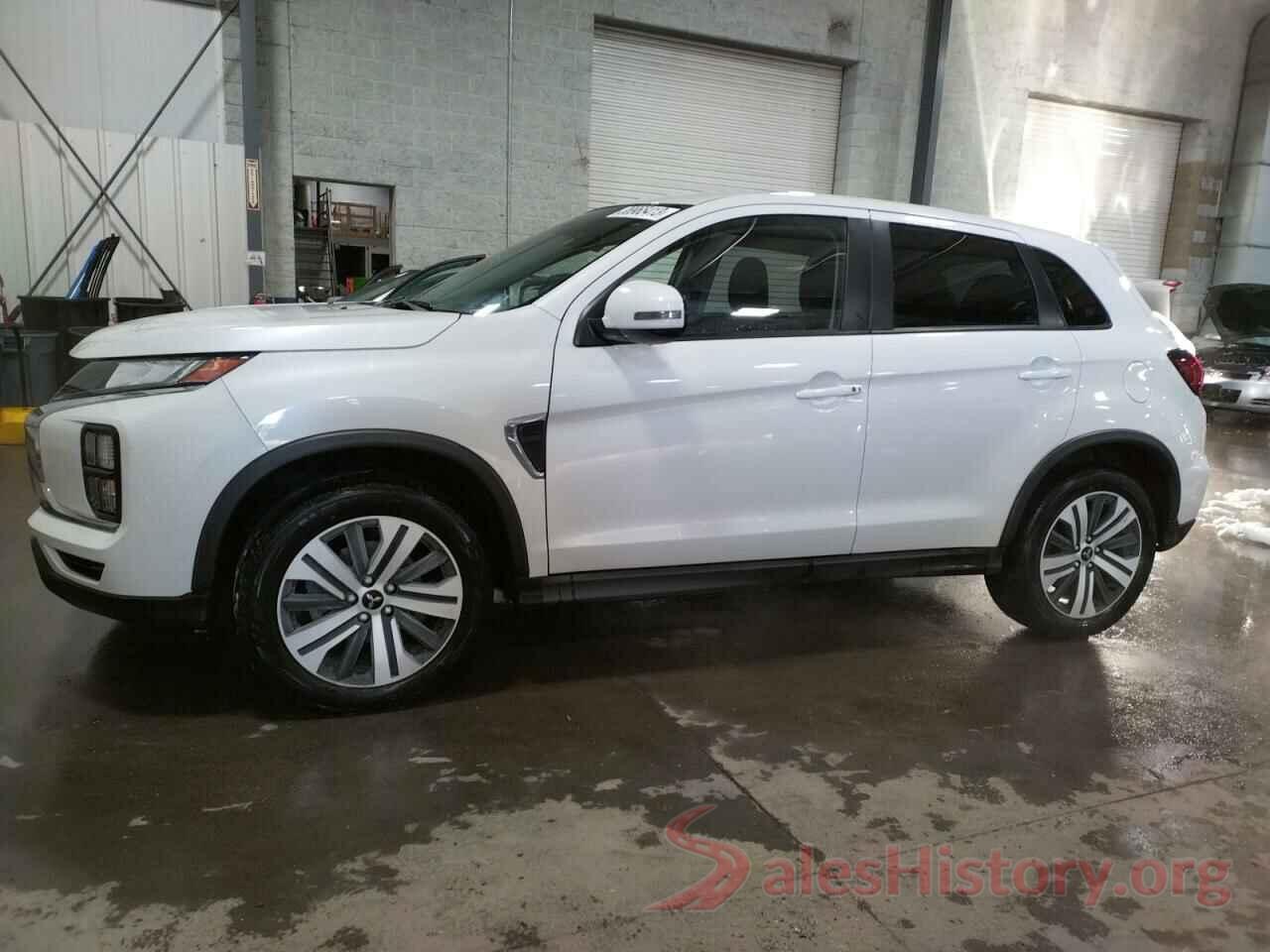 JA4ARUAU8MU005975 2021 MITSUBISHI OUTLANDER