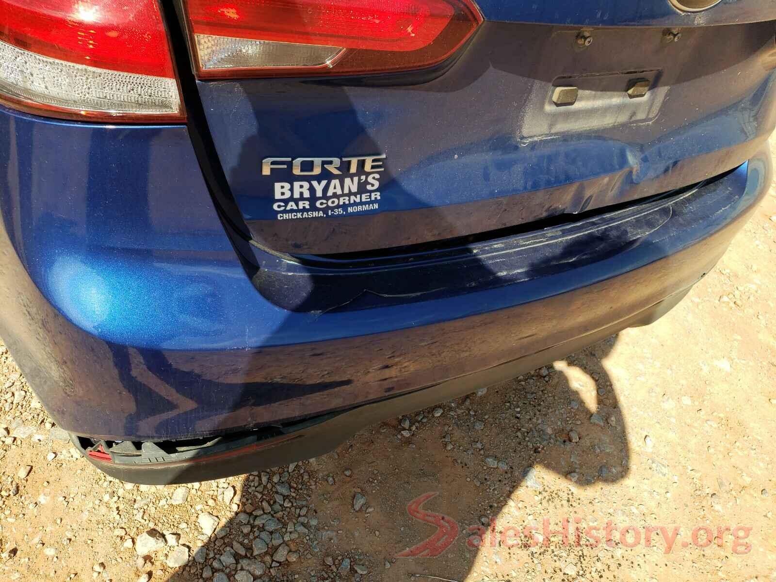 3KPFK4A71JE260004 2018 KIA FORTE