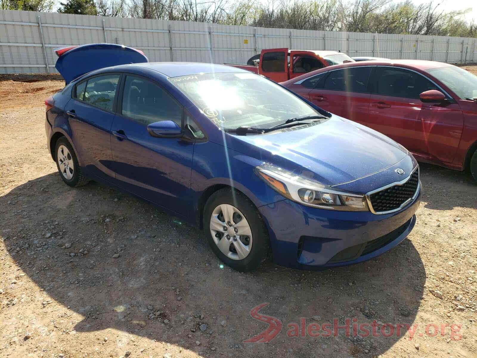 3KPFK4A71JE260004 2018 KIA FORTE