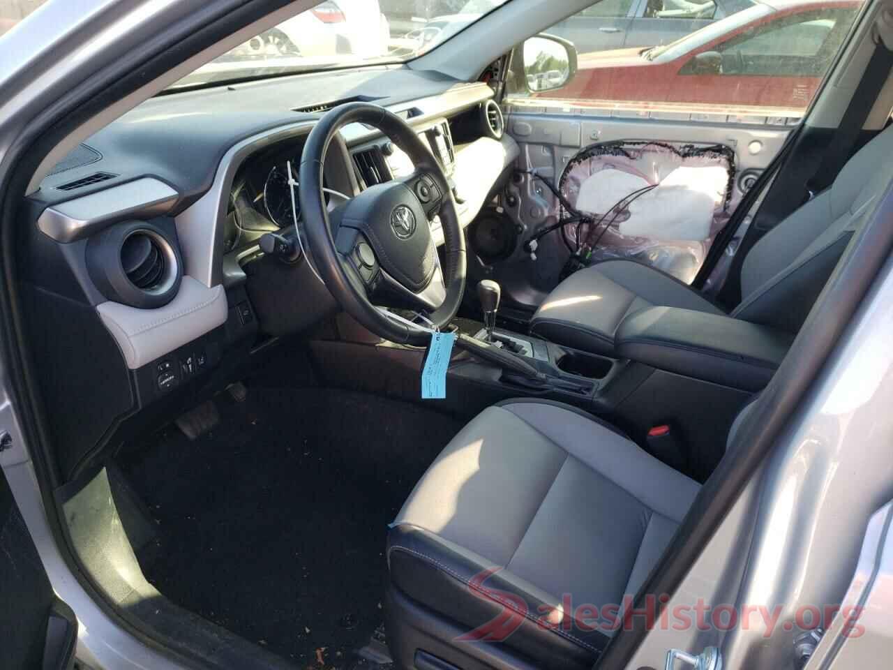 JTMDJREV7JD177274 2018 TOYOTA RAV4