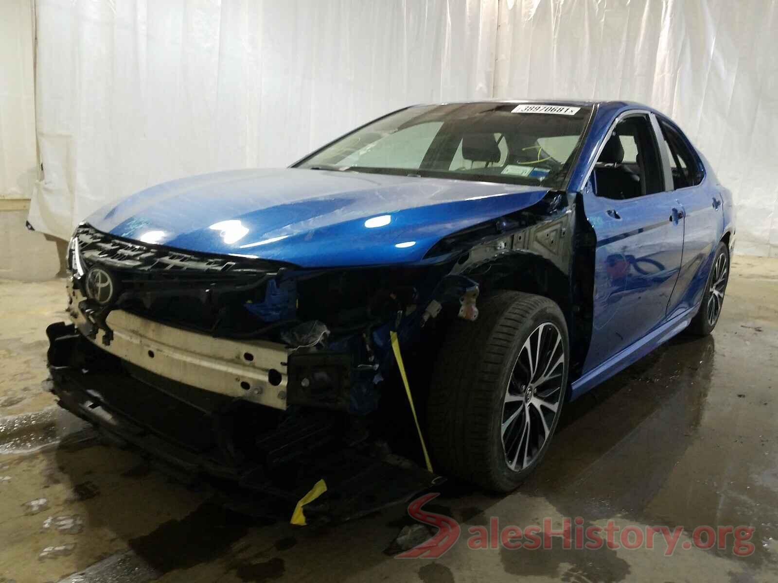 4T1B11HK4JU035471 2018 TOYOTA CAMRY