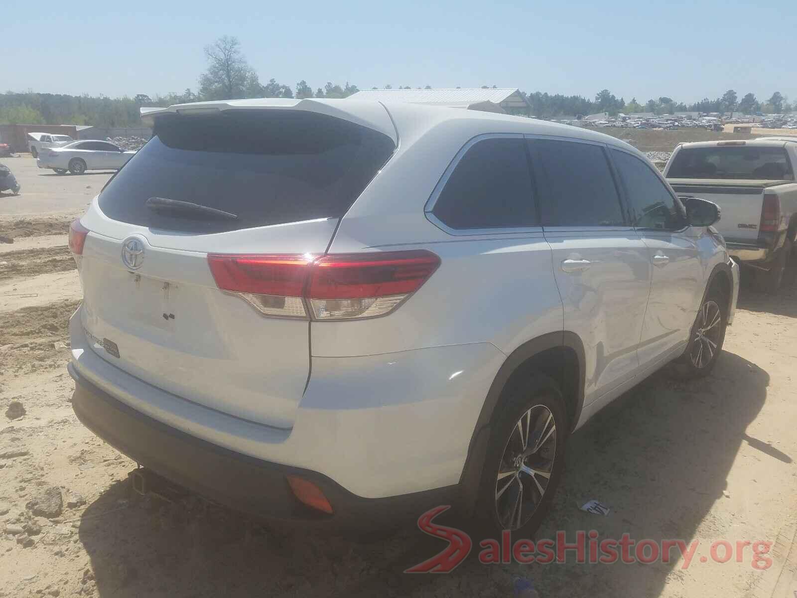 5TDZARFH5JS036576 2018 TOYOTA HIGHLANDER