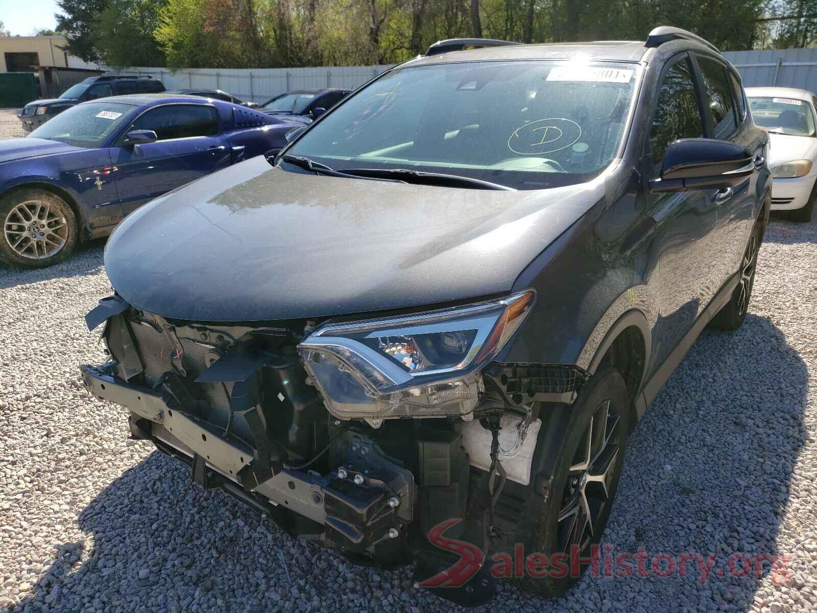 2T3JFREV9JW844529 2018 TOYOTA RAV4