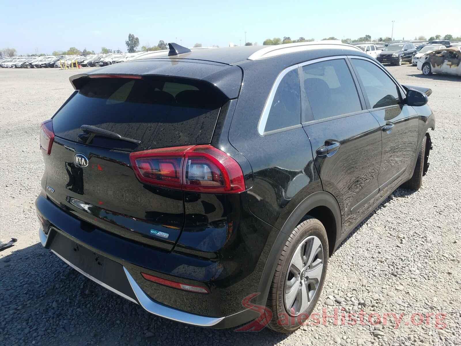 KNDCB3LC1K5253347 2019 KIA NIRO