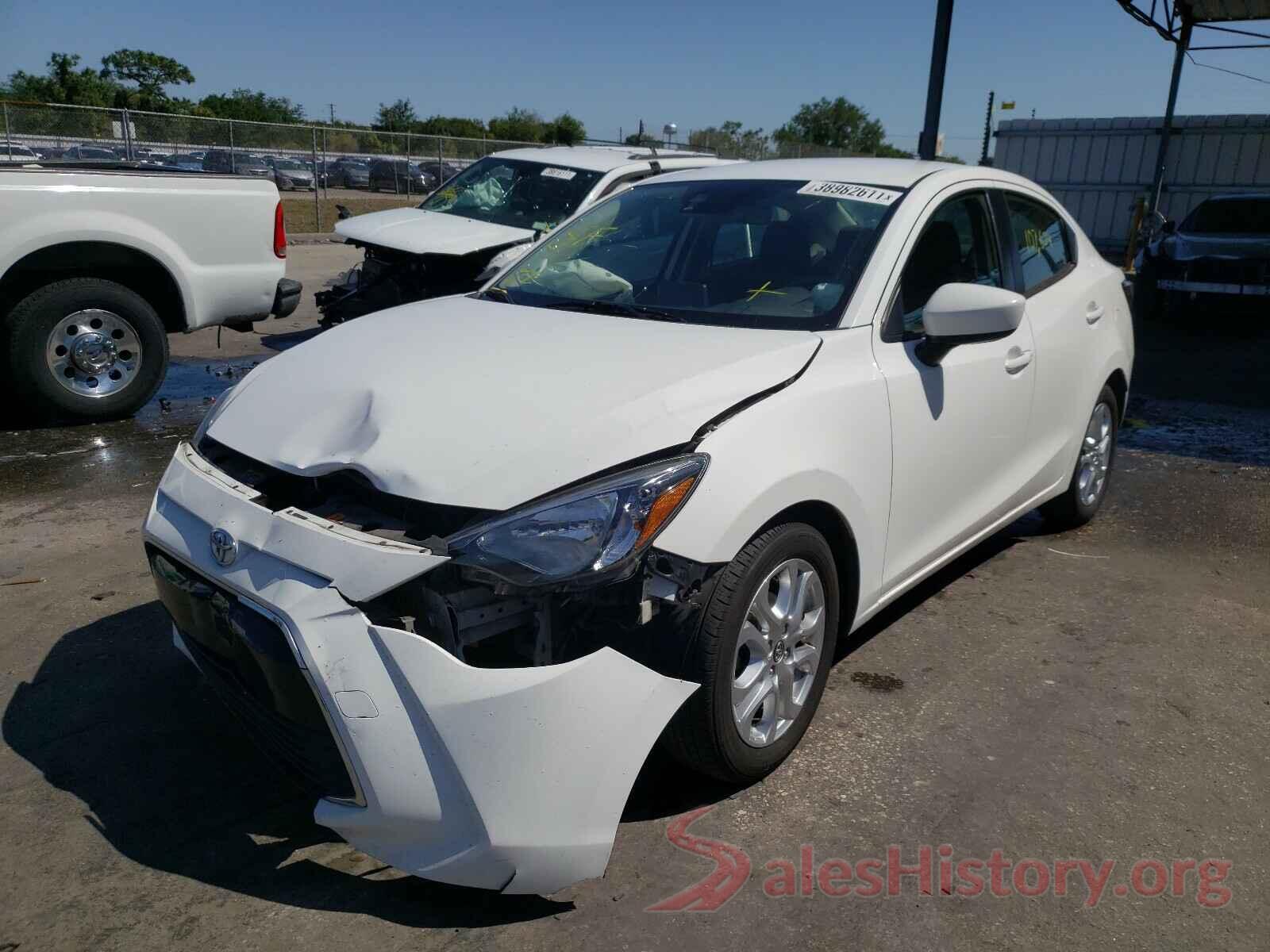 3MYDLBYV8HY193795 2017 TOYOTA YARIS