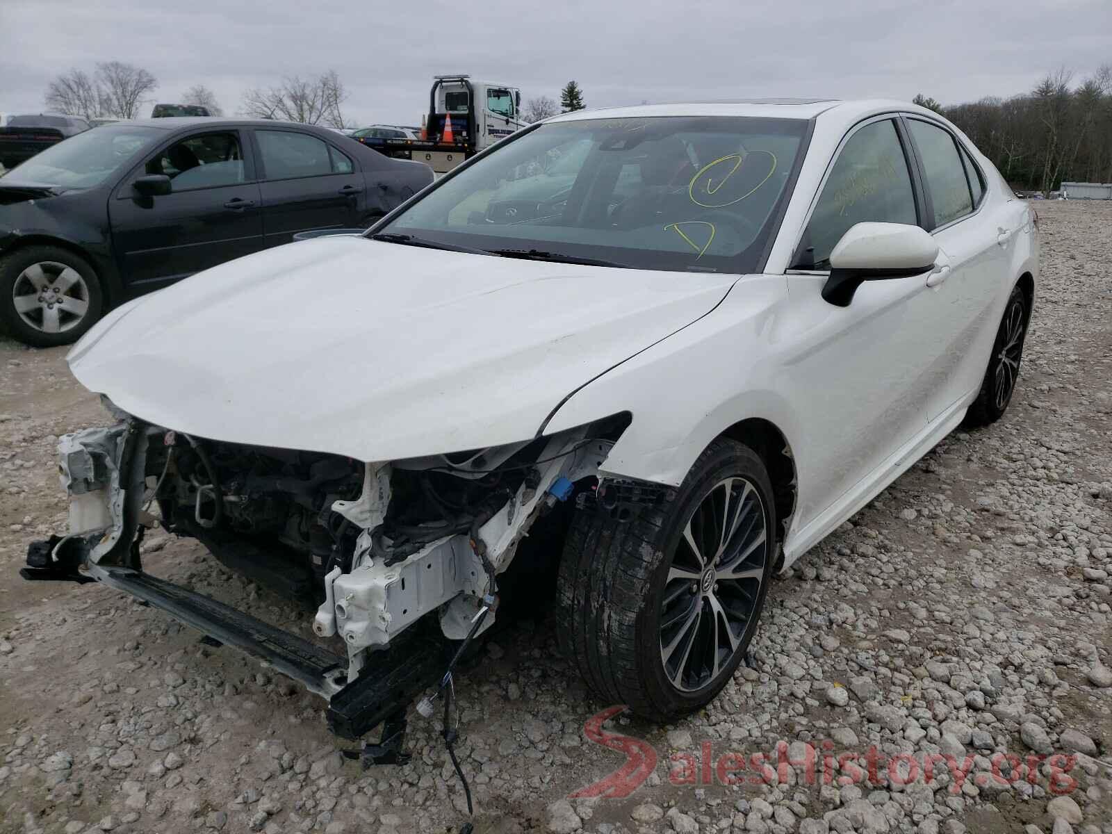 JTNB11HK9J3001676 2018 TOYOTA CAMRY