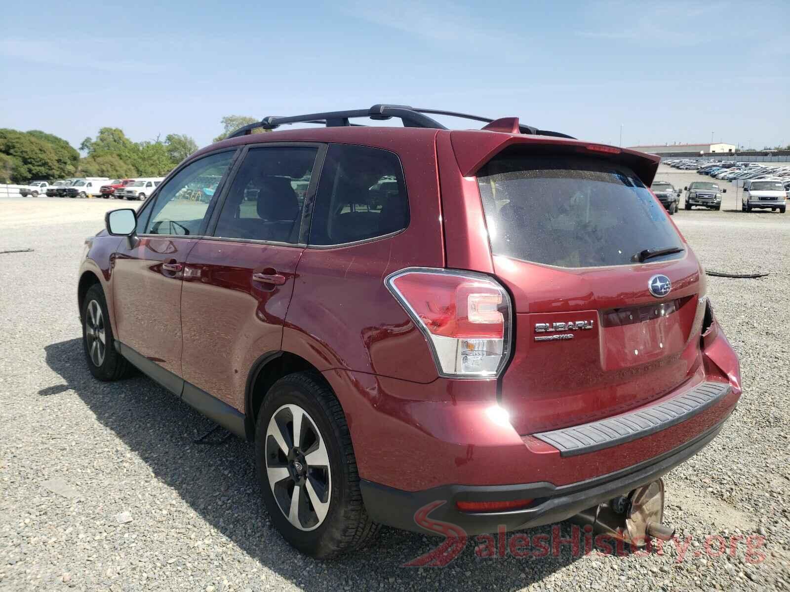 JF2SJAGC0JH531215 2018 SUBARU FORESTER