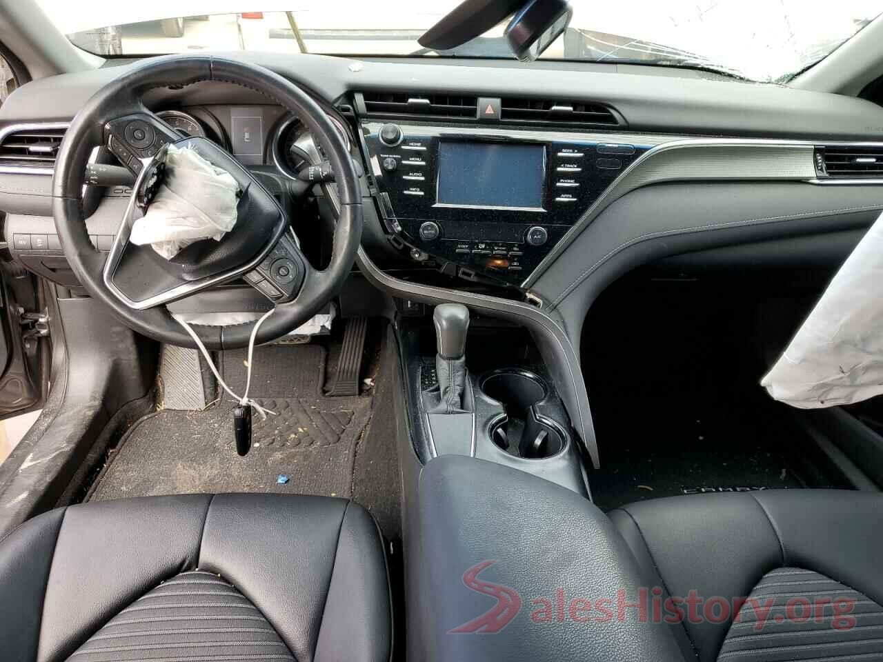 4T1B11HK8JU631375 2018 TOYOTA CAMRY