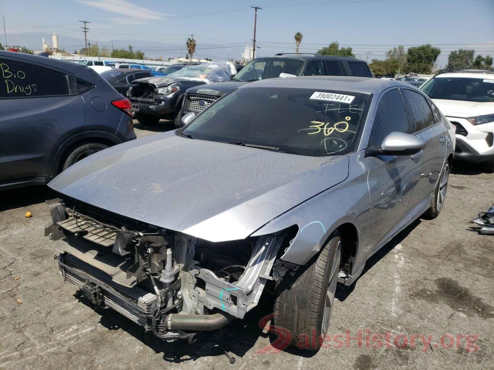 1HGCV2F92JA036740 2018 HONDA ACCORD