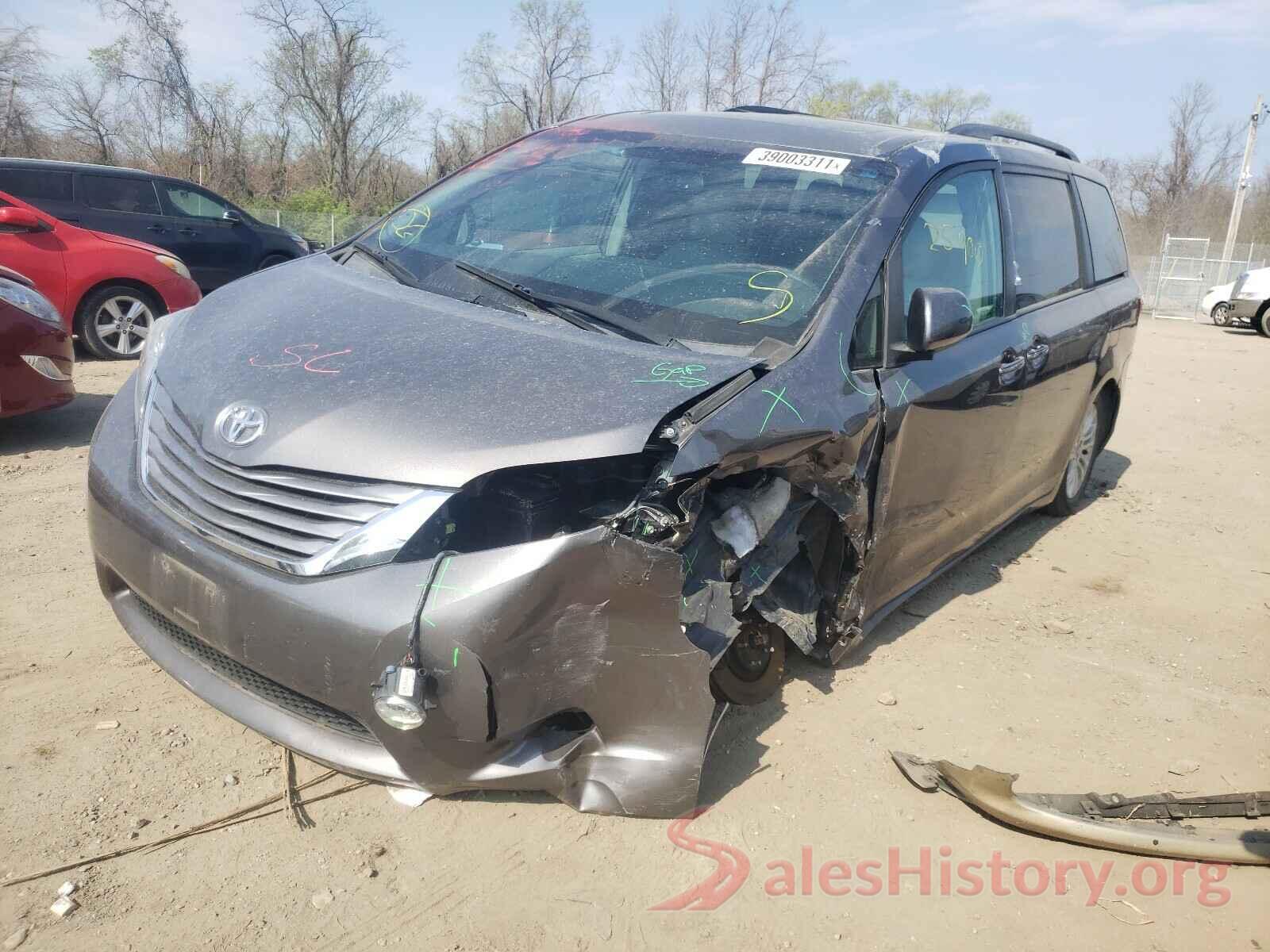 5TDYZ3DC1HS796605 2017 TOYOTA SIENNA