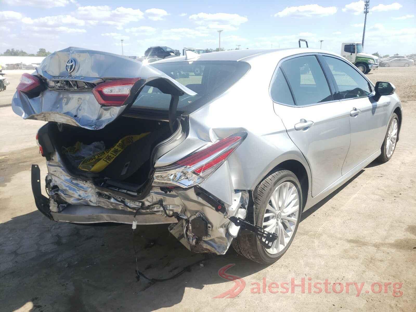 4T1B21HKXJU503023 2018 TOYOTA CAMRY