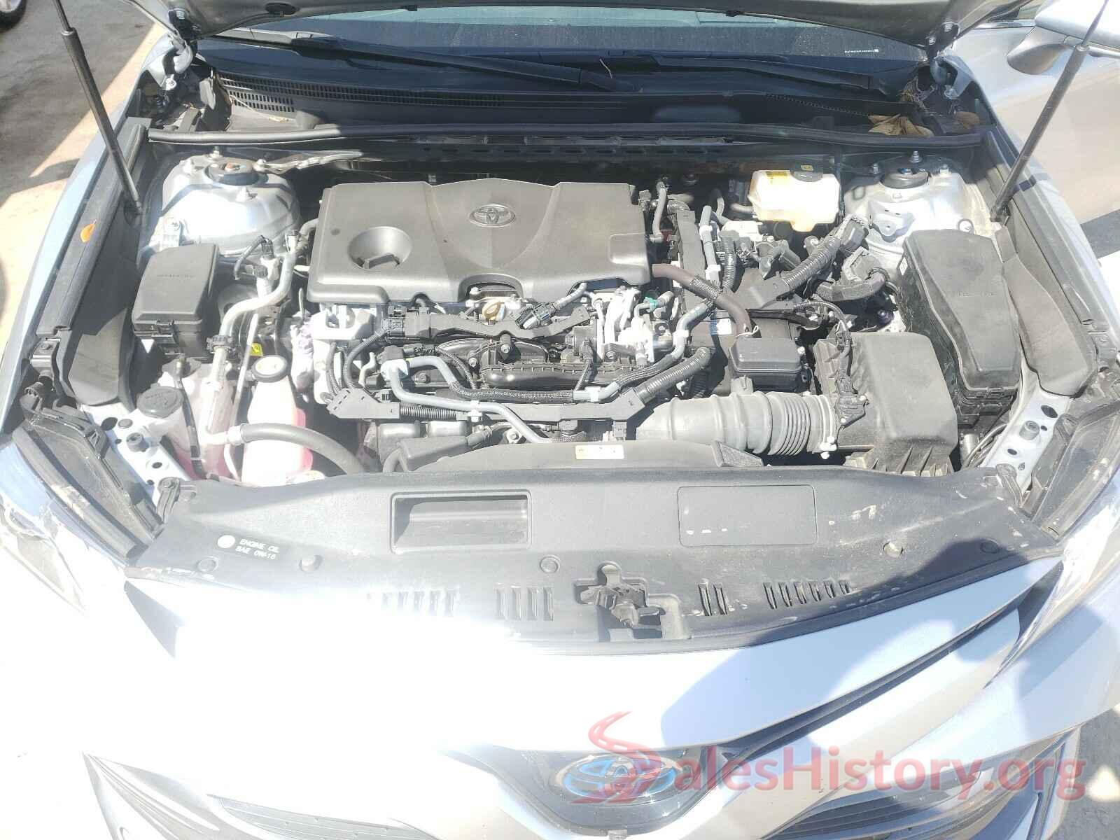 4T1B21HKXJU503023 2018 TOYOTA CAMRY