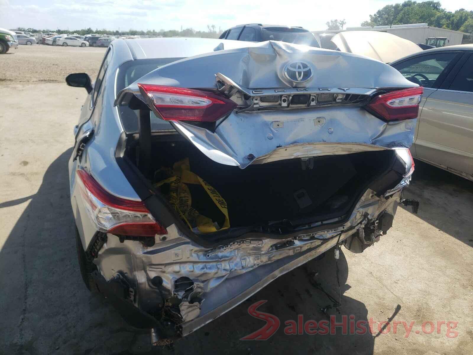 4T1B21HKXJU503023 2018 TOYOTA CAMRY