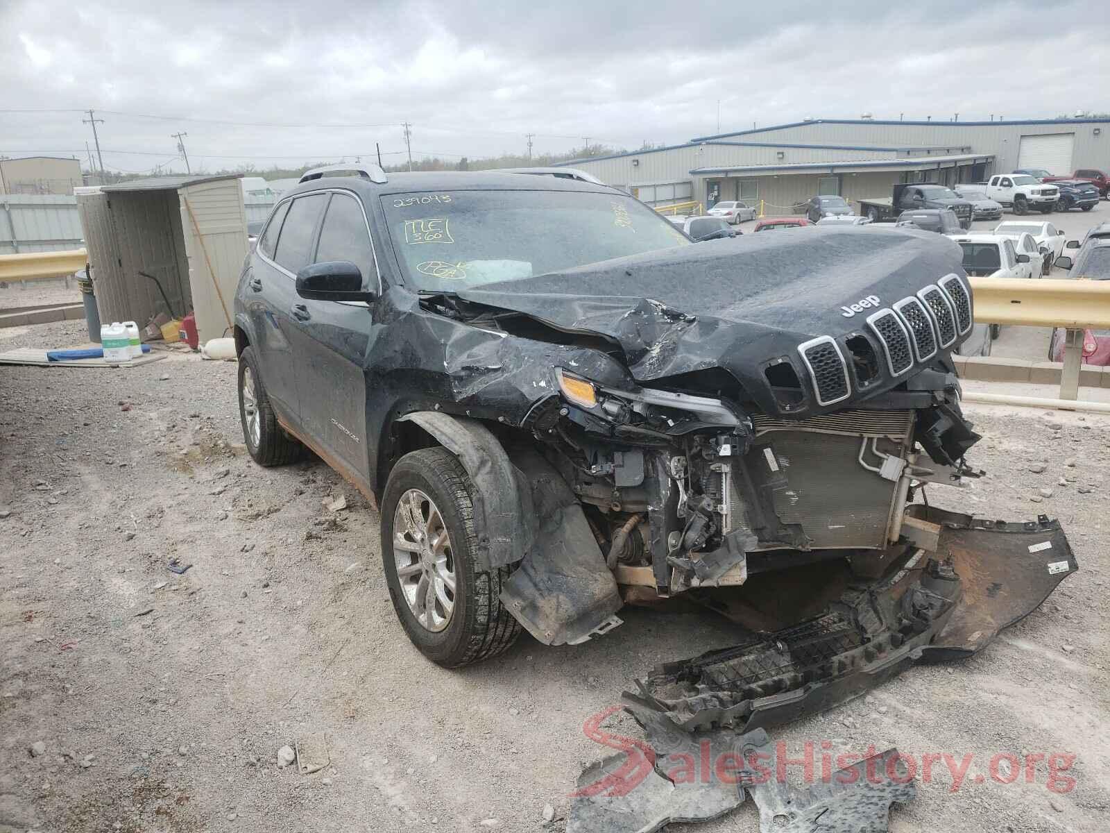 1C4PJMCB0KD239043 2019 JEEP CHEROKEE