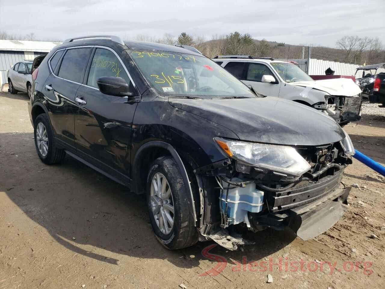 KNMAT2MV9JP552067 2018 NISSAN ROGUE