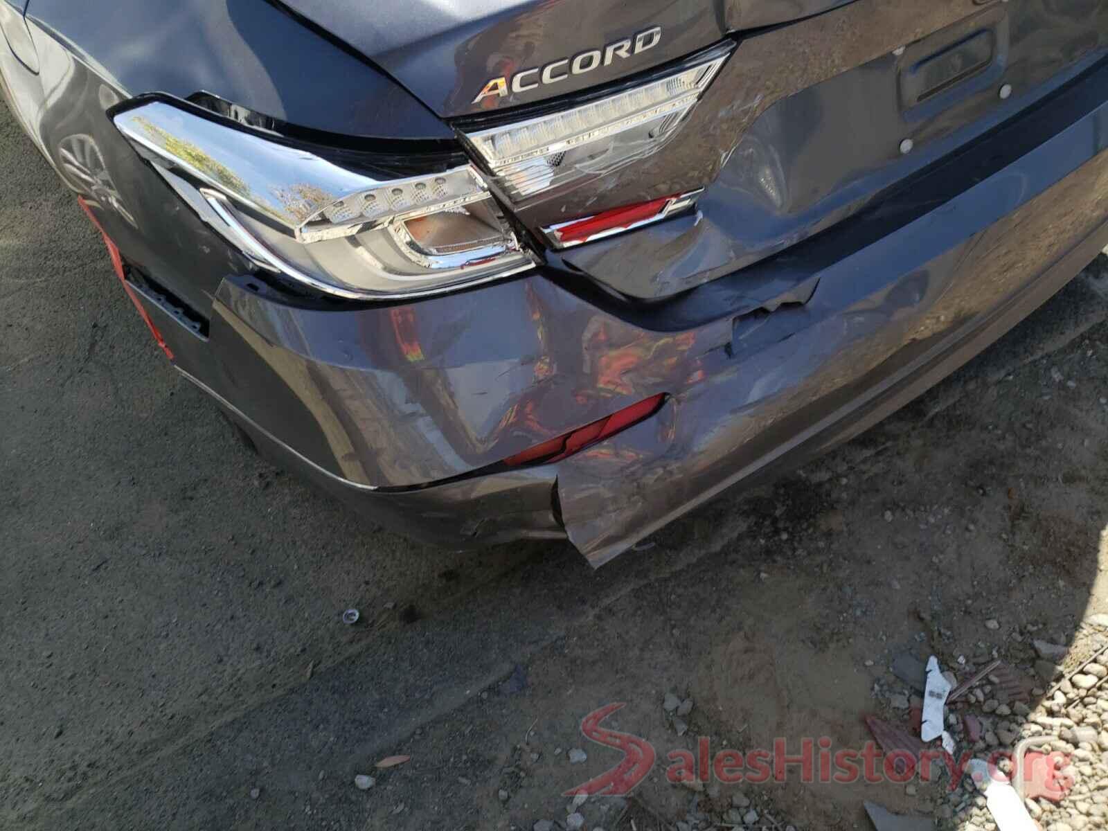 1HGCV1F42JA083880 2018 HONDA ACCORD