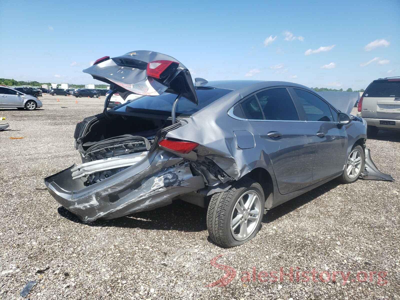 1G1BE5SM7J7142631 2018 CHEVROLET CRUZE