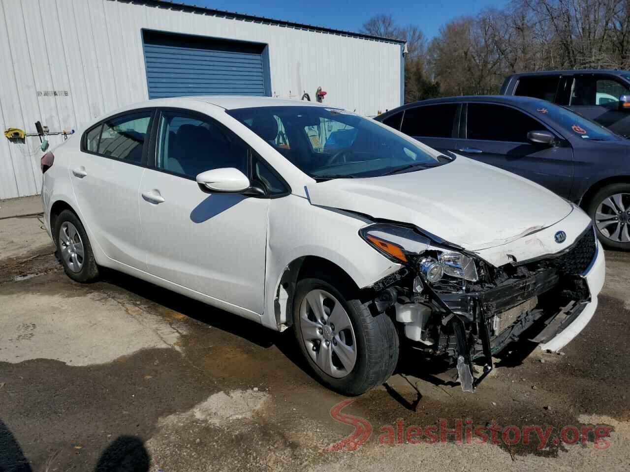 3KPFK4A78HE077693 2017 KIA FORTE