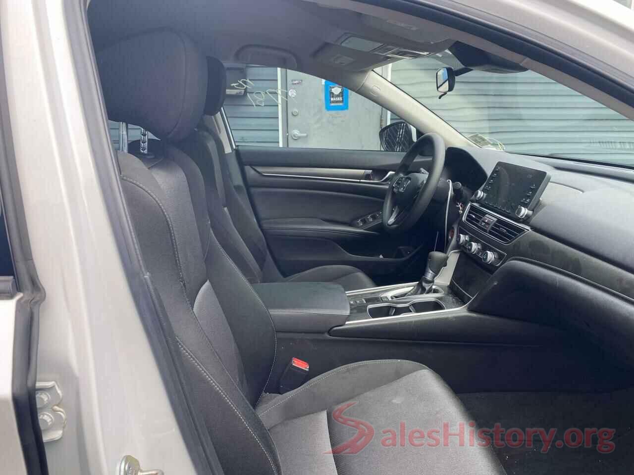 1HGCV1F1XKA043005 2019 HONDA ACCORD