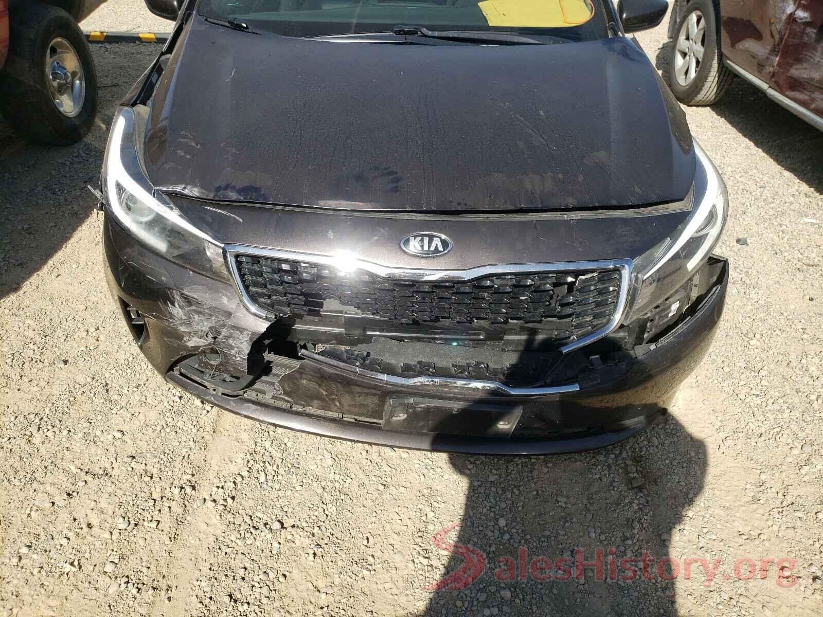 3KPFL4A70JE175491 2018 KIA FORTE