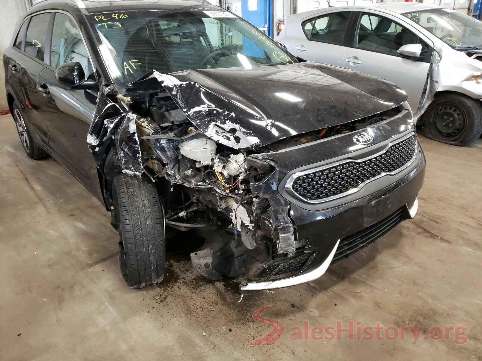 KNDCB3LC4H5064264 2017 KIA NIRO