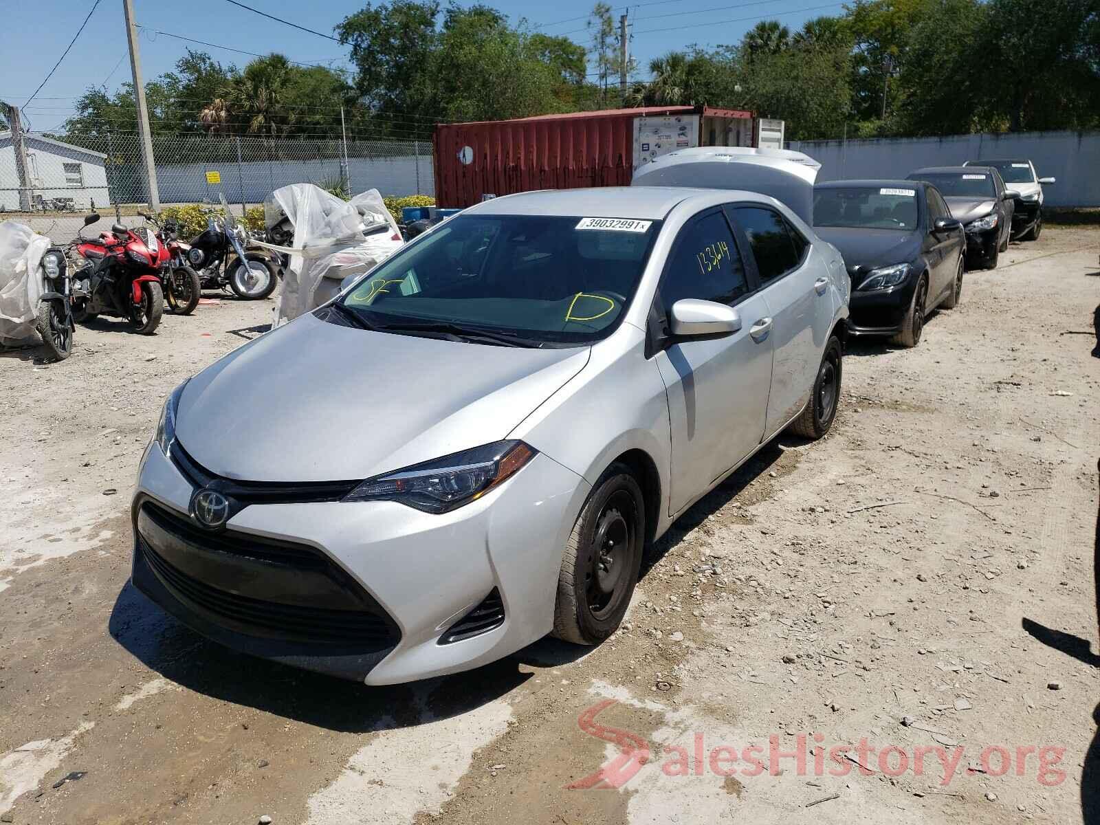 2T1BURHE7JC049558 2018 TOYOTA COROLLA