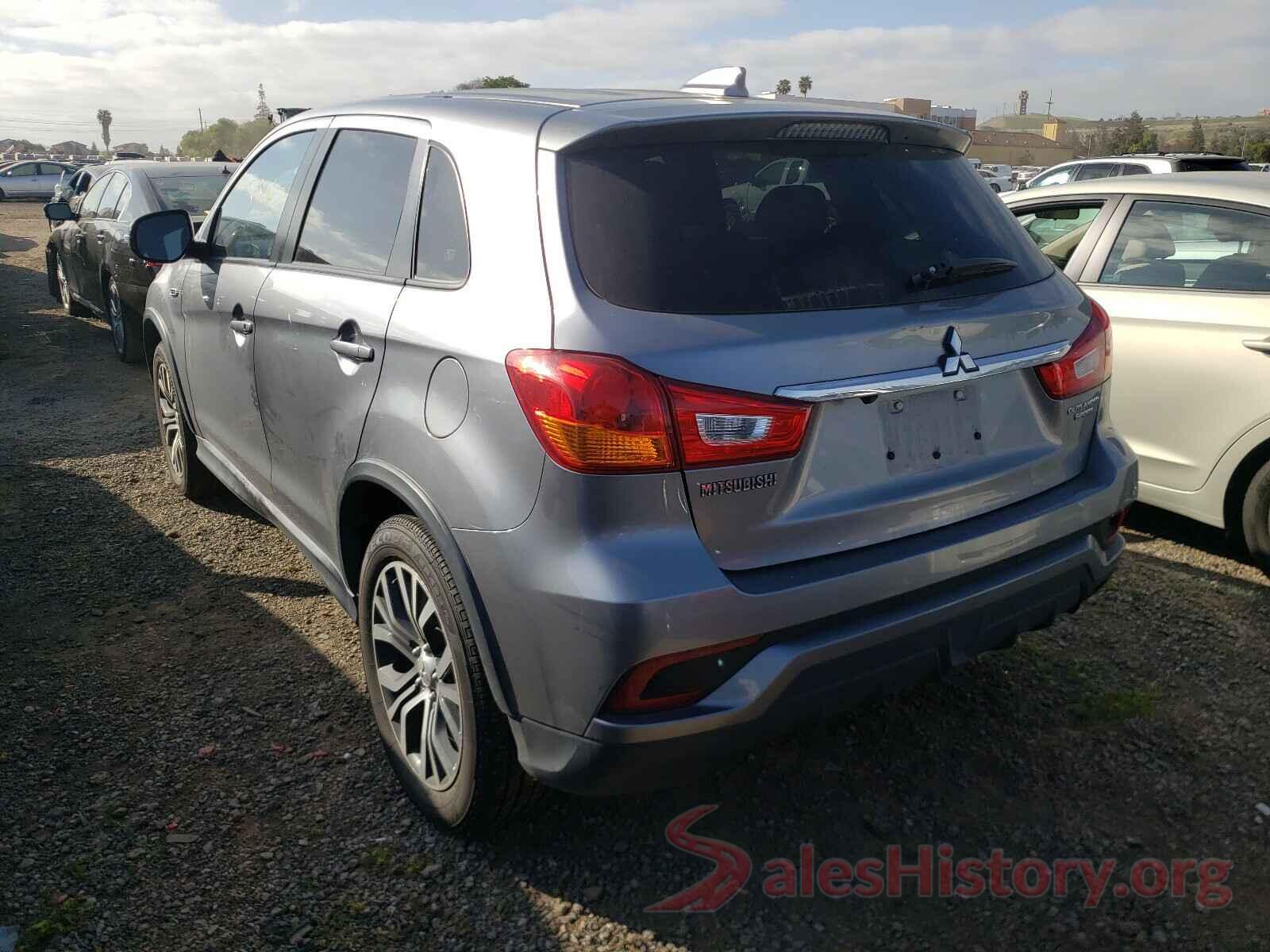 JA4AP3AU4JZ017667 2018 MITSUBISHI OUTLANDER