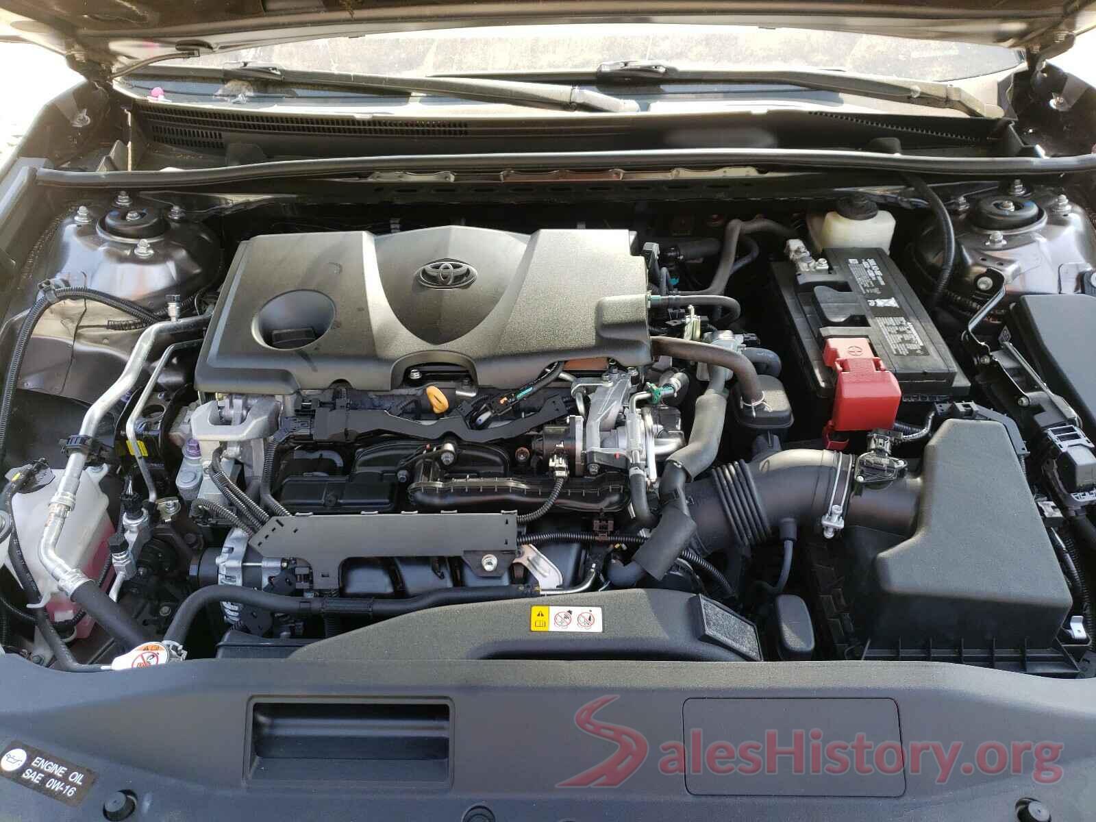 4T1B11HK2JU090789 2018 TOYOTA CAMRY